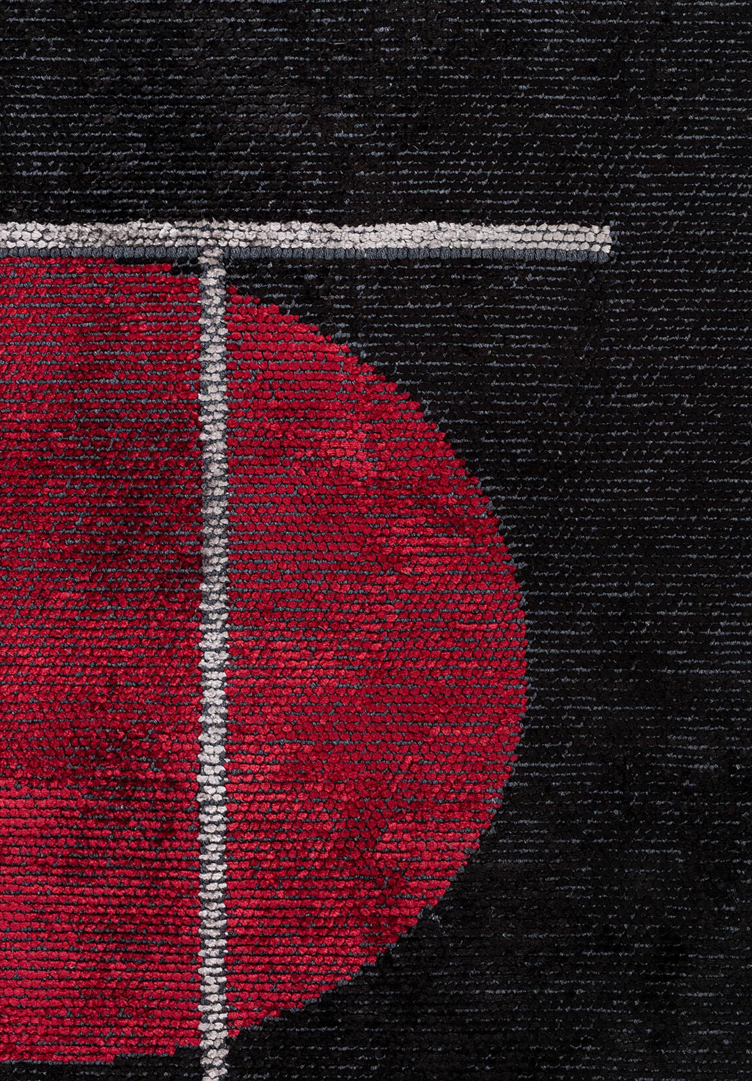 Circus Light Grey - Black Rug