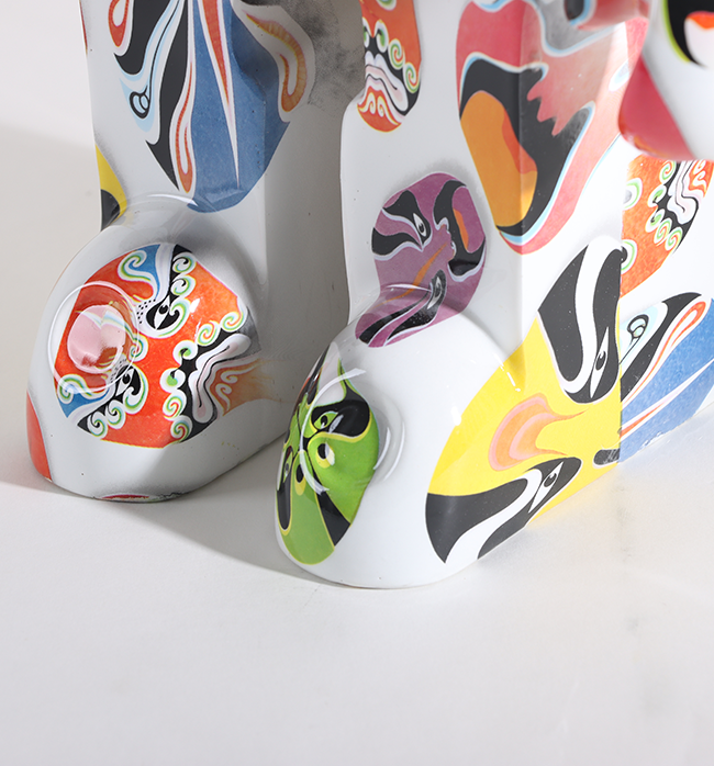 Bear Figurine - Whitish Undertone