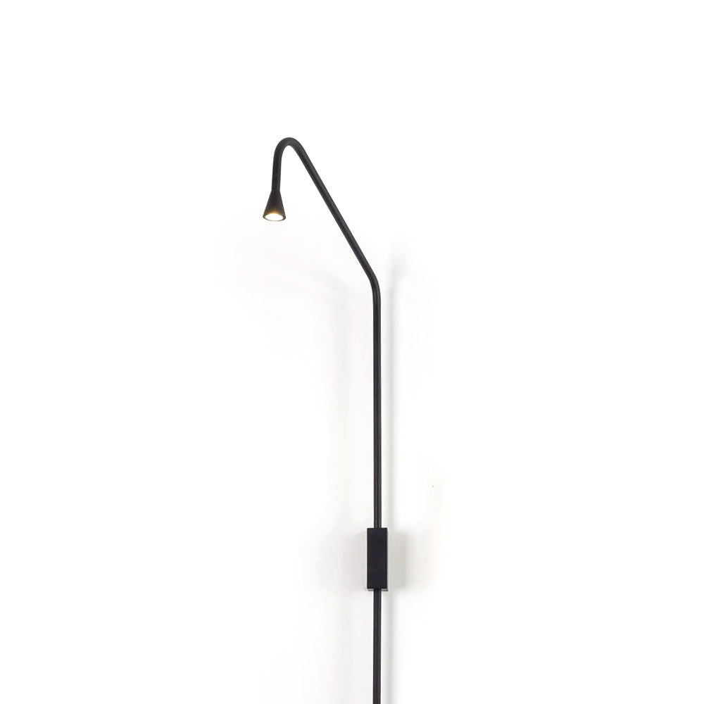 Svarna Wall Lamp