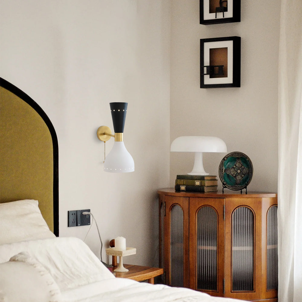 Diabolos Tuba Wall Lamp