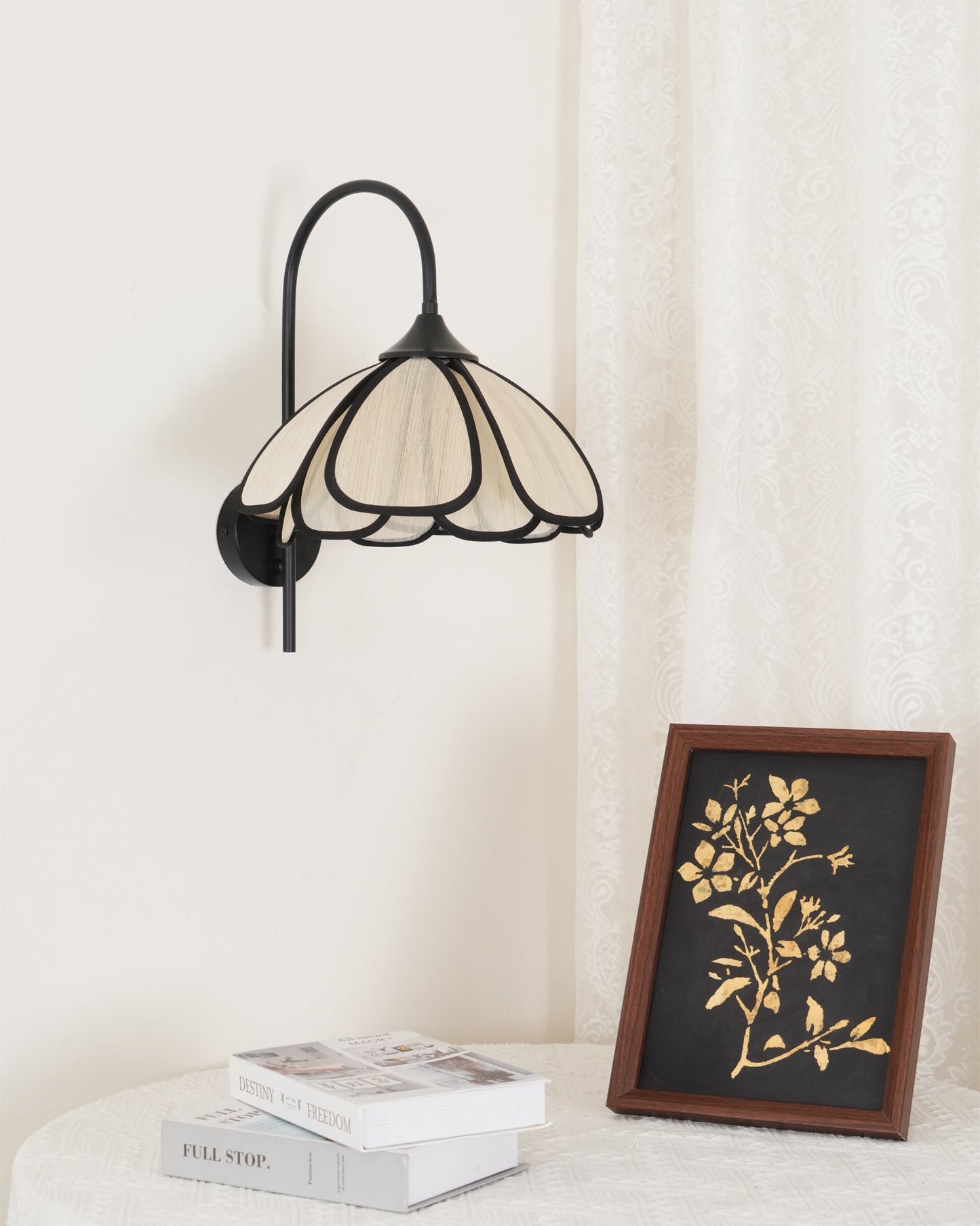 Okai Wall Lamp