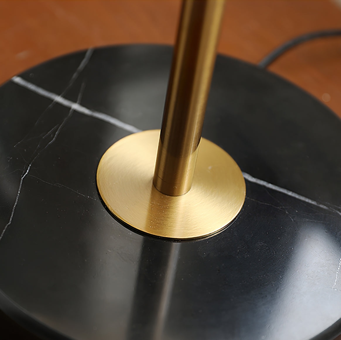 Vivant Shell Table Lamp