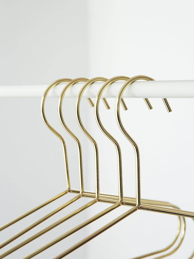 5pcs Gold Iron Hangers - Nordic Side -