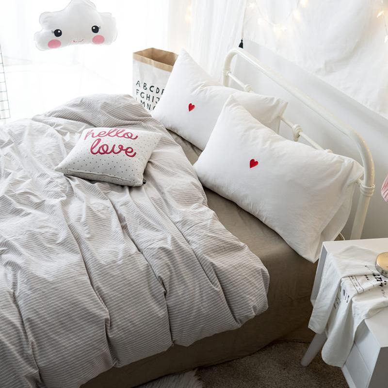 White Cotton Pillowcase with Heart - Nordic Side -