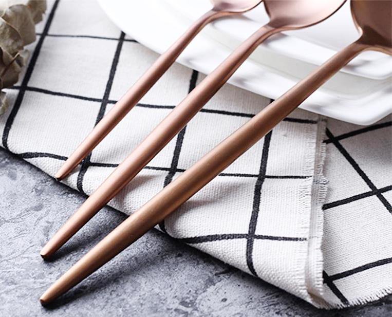 4 Pcs Rose Gold Cutlery Set - Nordic Side -