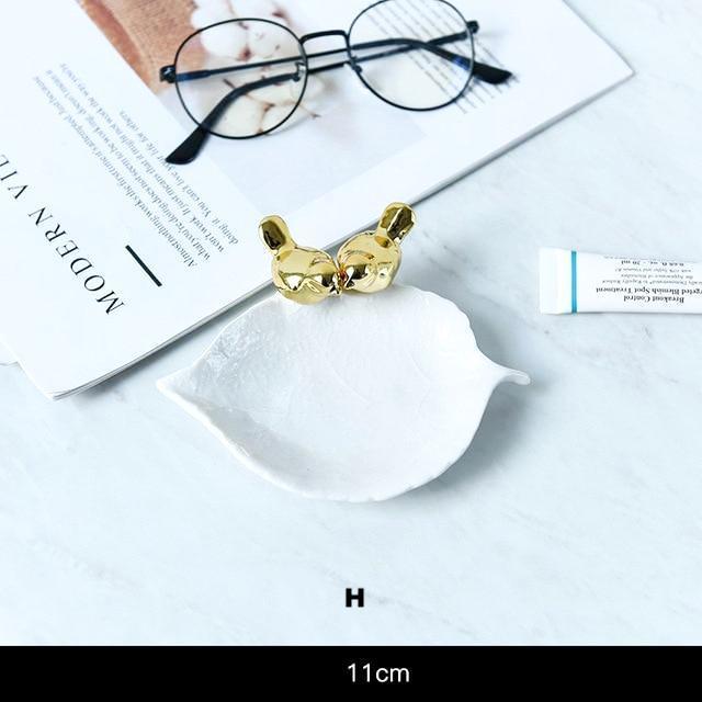 White & Pink Jewerly Plate - Nordic Side -