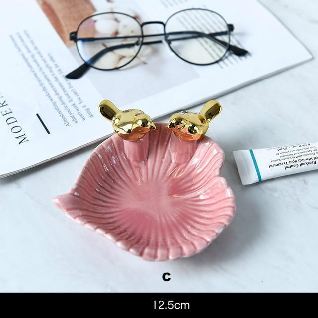 White & Pink Jewerly Plate - Nordic Side -