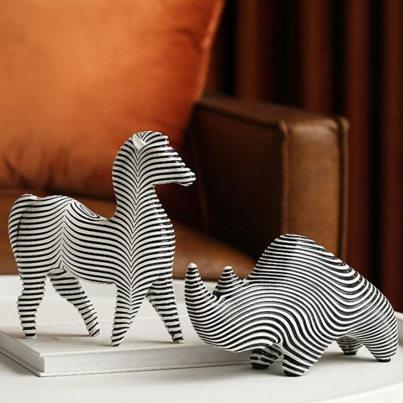 HomeQuill‚Ñ¢ Modern B&W Animal Figurines - Nordic Side - 