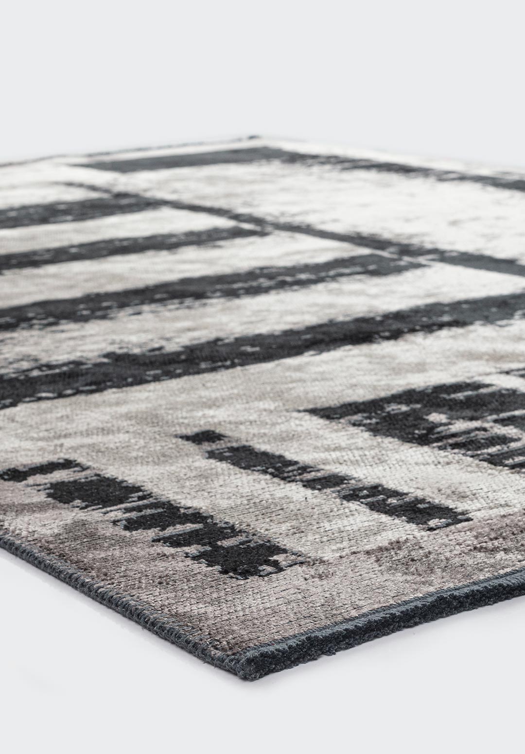 Cambridge Black - Dark Grey Rug