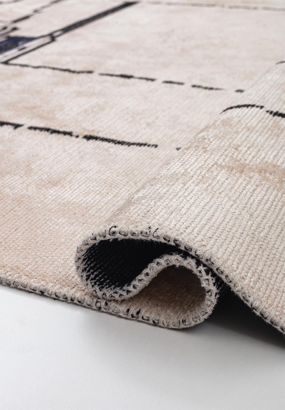 Bristol Red - Ecru Rug