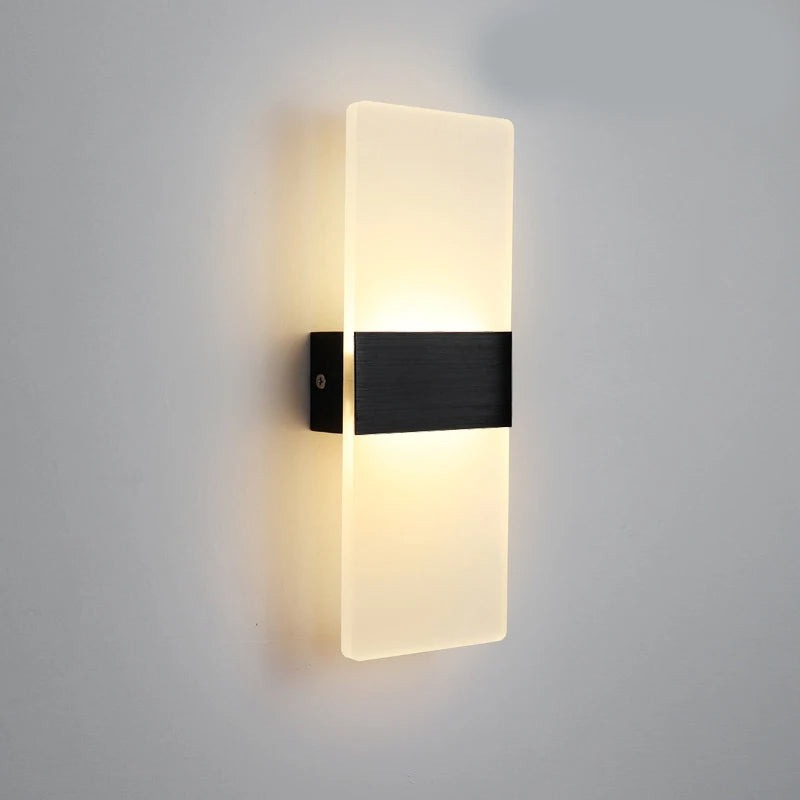 Rikard Dimmable Rechargeable Wall Light