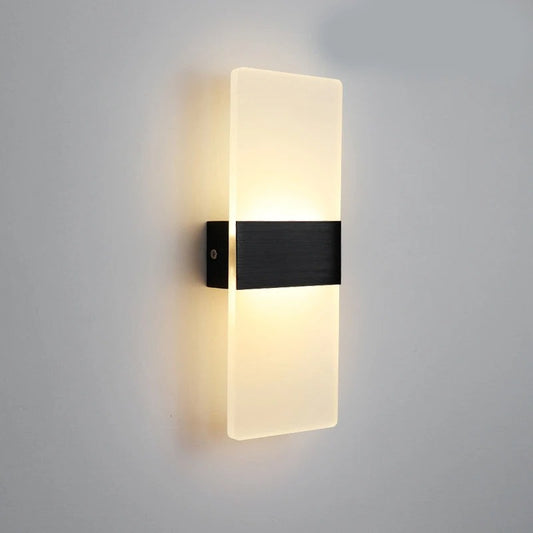 Rikard Dimmable Rechargeable Wall Light