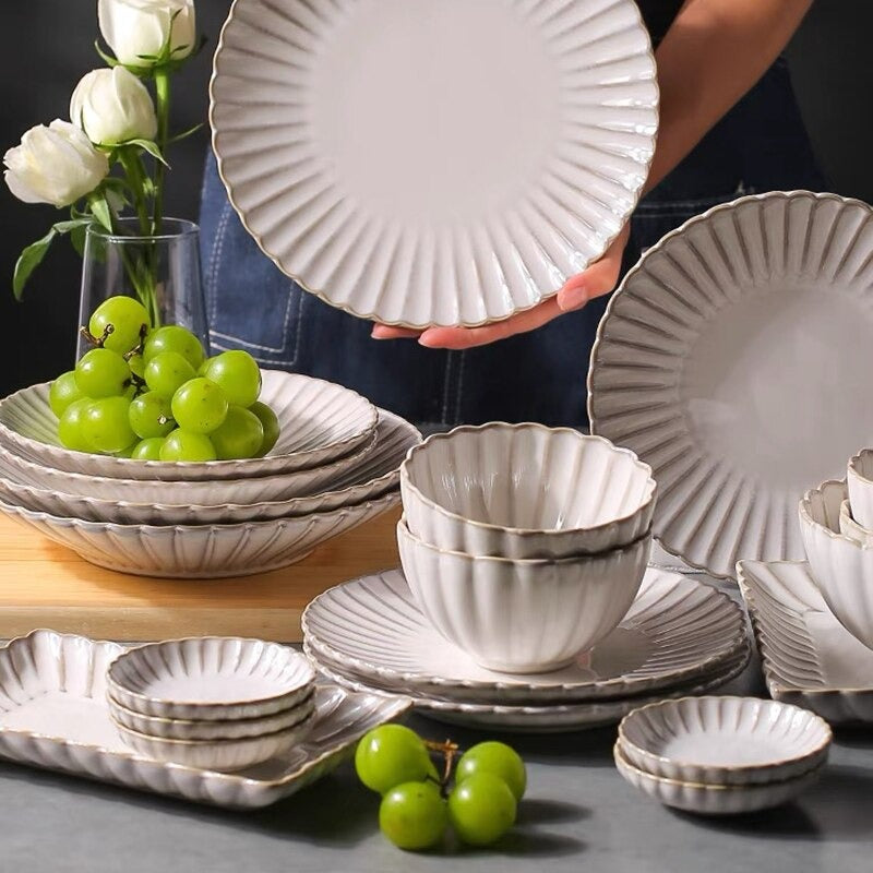 Tove Luxury Dinnerware Set