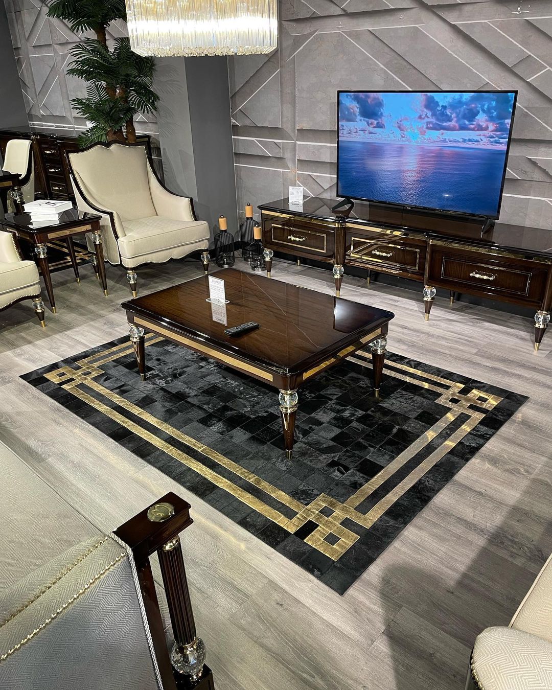 Tinera Handcrafted Flatweave Natural Leather Rug