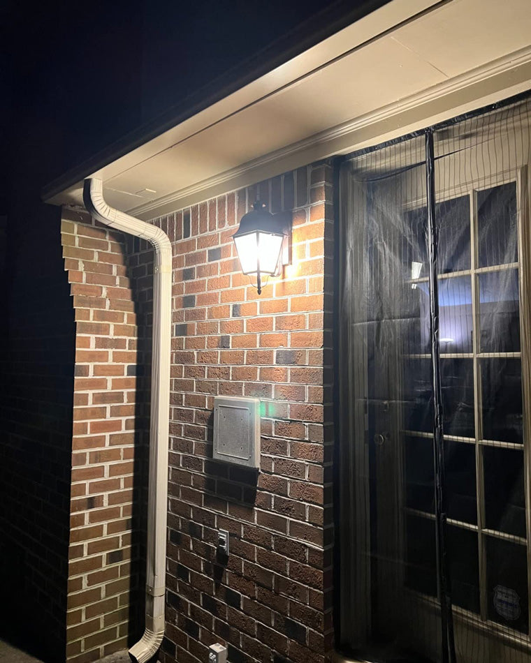 WOMO Colonial Outdoor Wall Light-WM9213