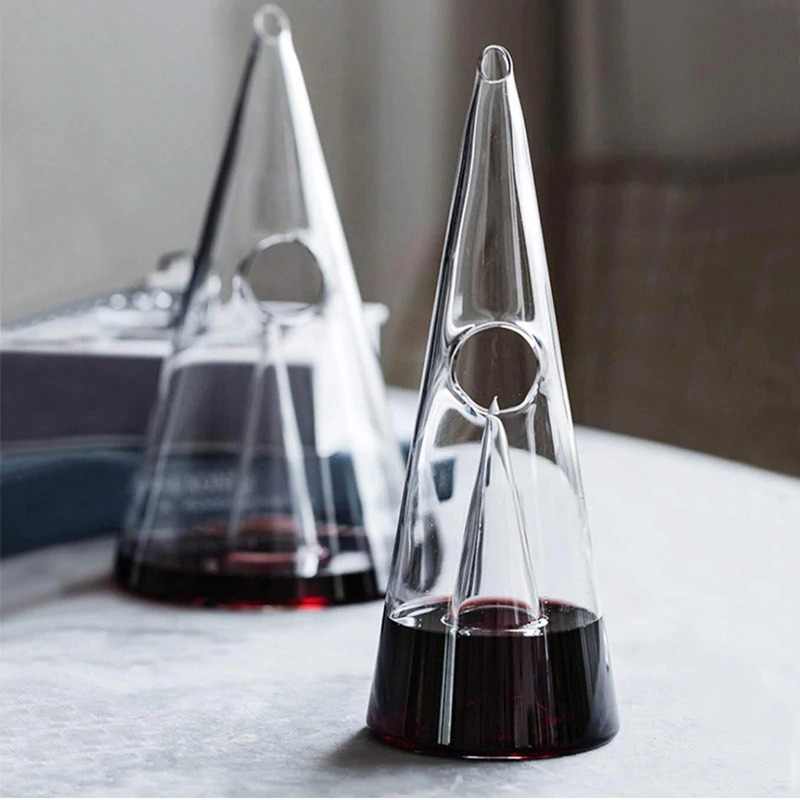 HomeQuill‚Ñ¢ Pyramid Waterfall Wine Decanter - Nordic Side - 