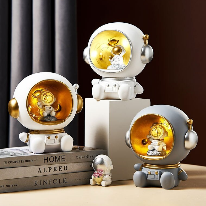 HomeQuill‚Ñ¢ Astronaut Creative Night Light - Nordic Side - 
