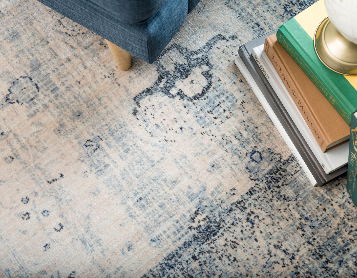 Damari - Modern Area Rug - Nordic Side - abstract-rug, Area-rug, feed-cl0-over-80-dollars, geometric-rug, hallway-runner, large-rug, modern, modern-nordic, modern-rug, round-rug, unique-loom,