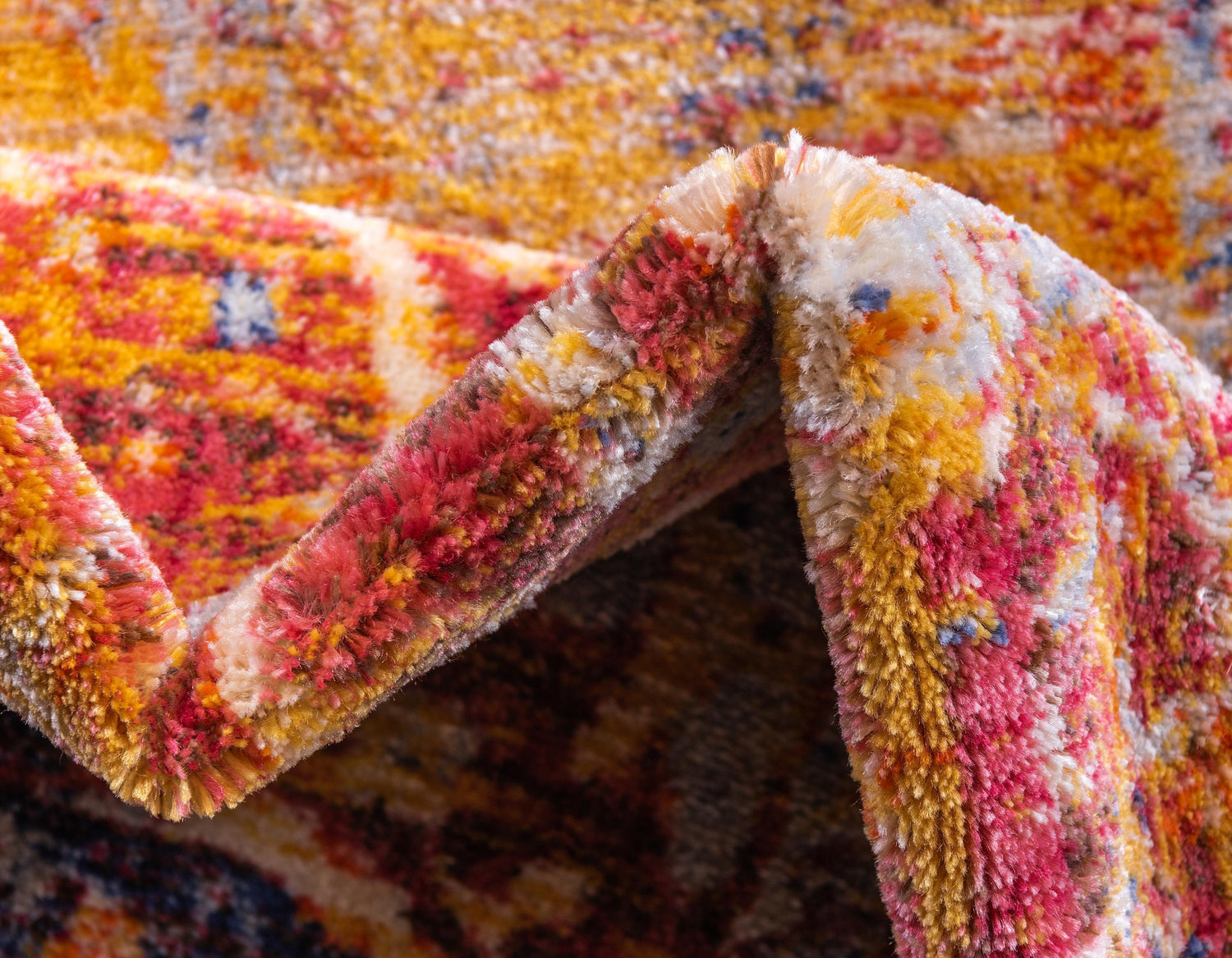 Damari - Modern Area Rug - Nordic Side - abstract-rug, Area-rug, feed-cl0-over-80-dollars, geometric-rug, hallway-runner, large-rug, modern, modern-nordic, modern-rug, round-rug, unique-loom,