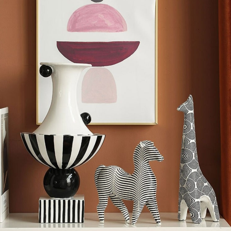 HomeQuill‚Ñ¢ Modern B&W Animal Figurines - Nordic Side - 
