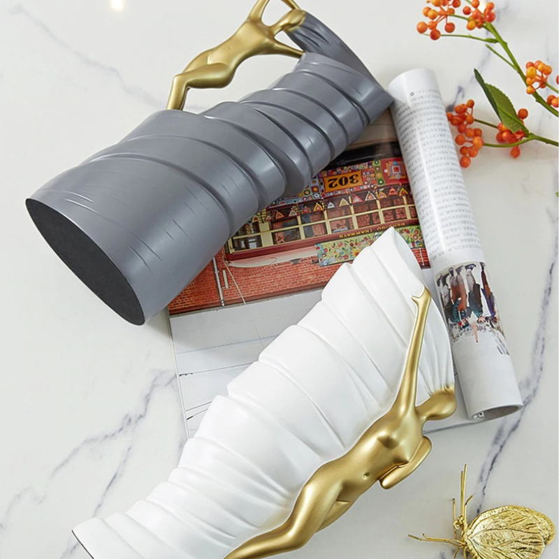 HomeQuill‚Ñ¢ Luxury Golden Lady Flower Vase - Nordic Side - 