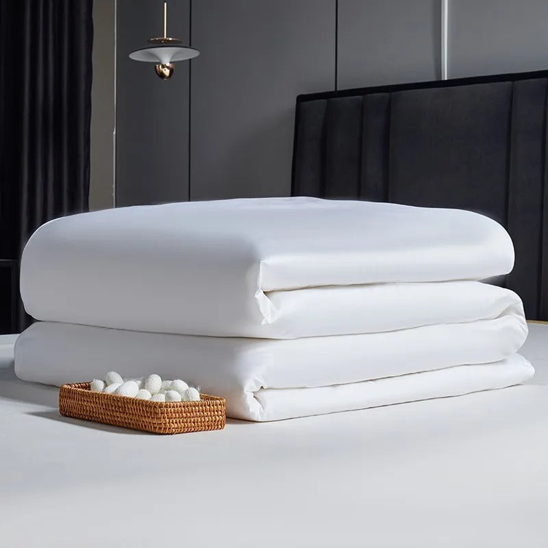 Seda White Mulberry Silk Filling Comforter