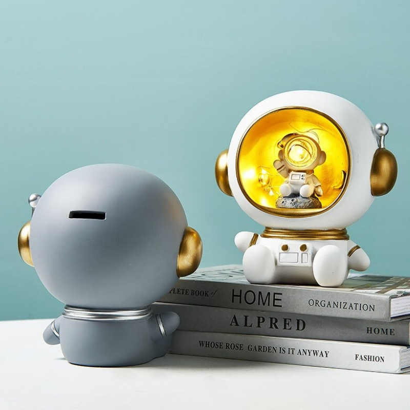 HomeQuill‚Ñ¢ Astronaut Creative Night Light - Nordic Side - 