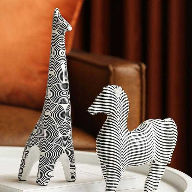 HomeQuill‚Ñ¢ Modern B&W Animal Figurines - Nordic Side - 