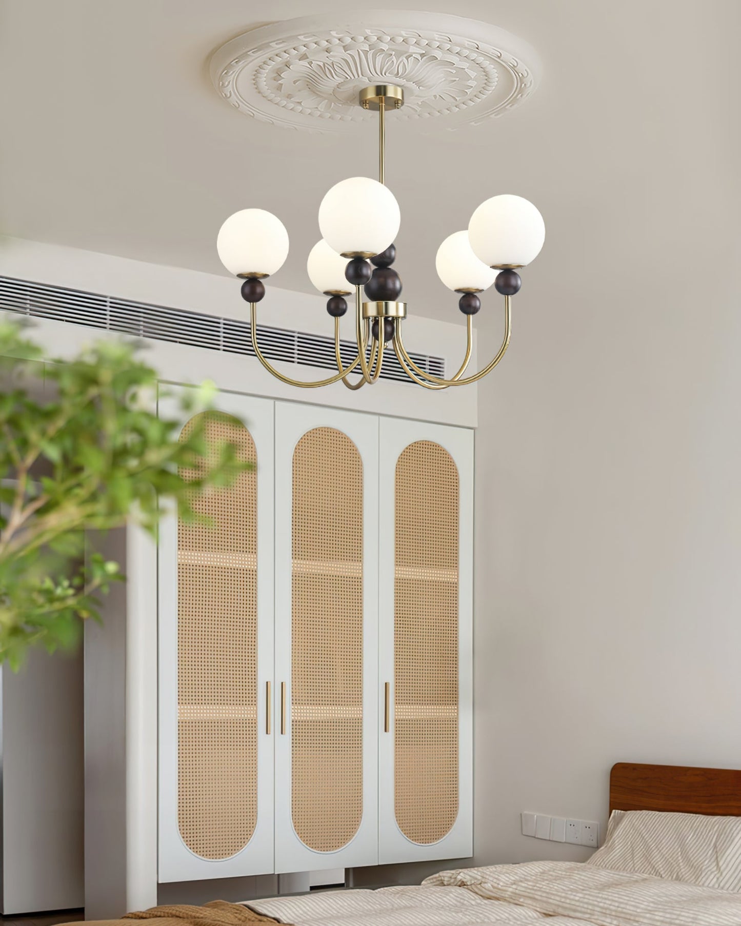 Aeyee Glass Chandelier