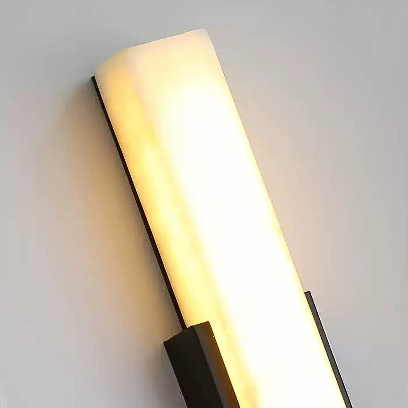 Agatha Wall Lamp