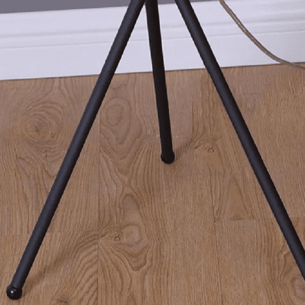 André - Modern Nordic End Table & Lamp