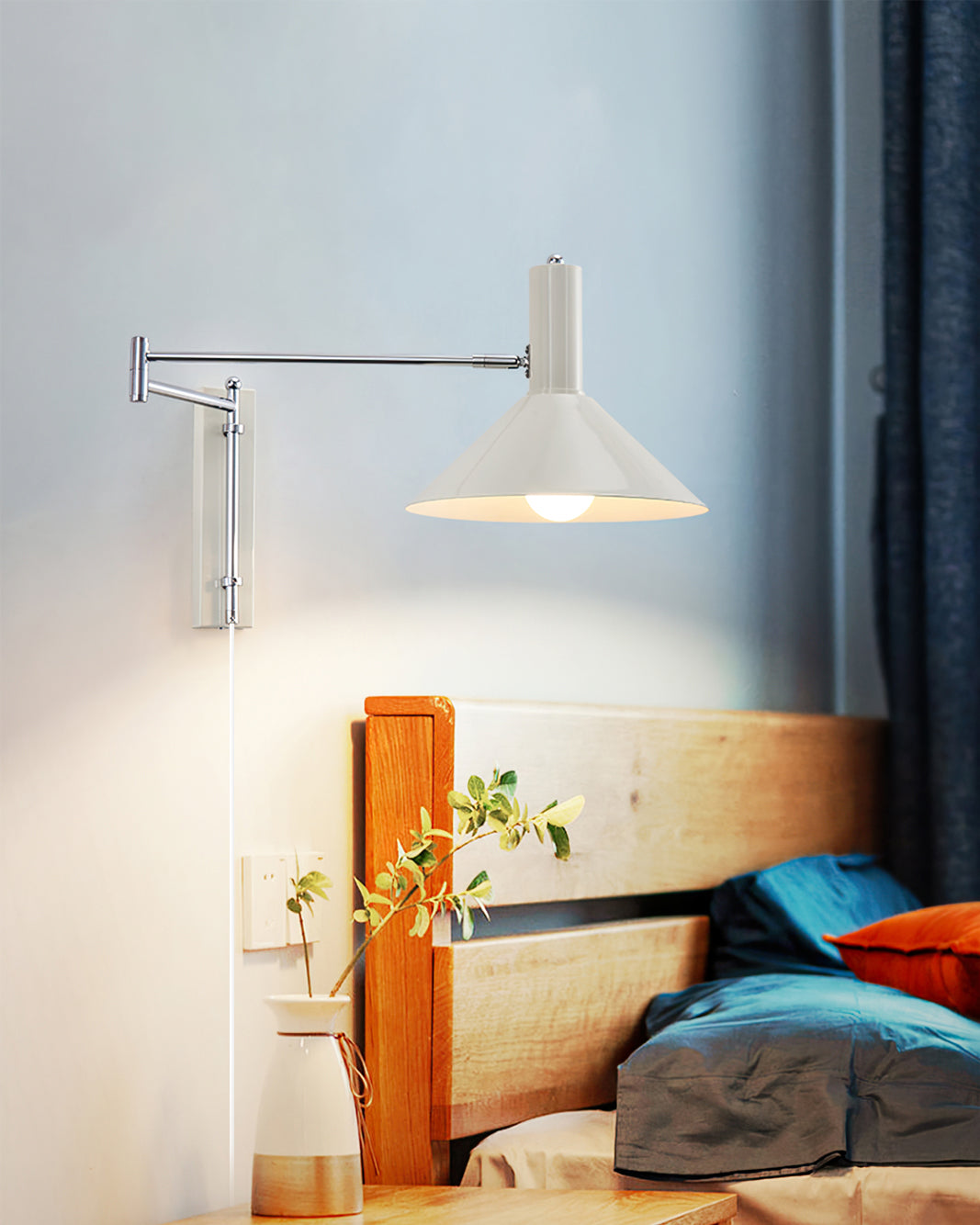 Anvia Plug In Wall Lamp