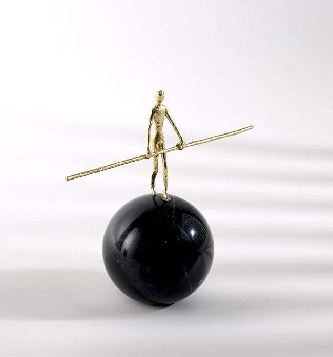 The Balancing Act - Gold/Black