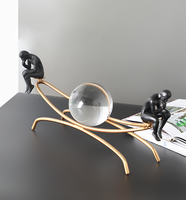 The Reverse Seesaw - Black/Gold