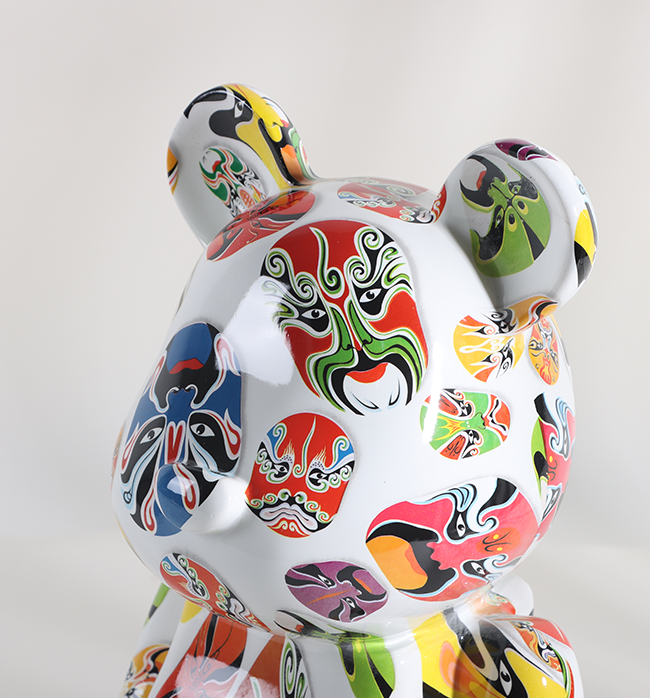 Bear Figurine - Whitish Undertone