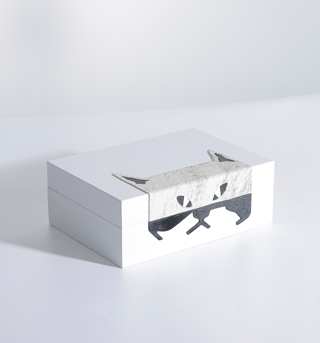 The Feline Jewellery Collection - Large, Grey/Black