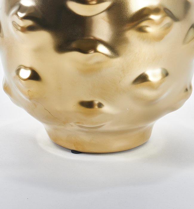 The Pout Vase - Gold