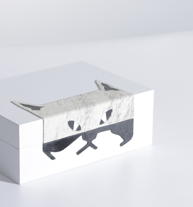 The Feline Jewellery Collection - Large, Grey/Black