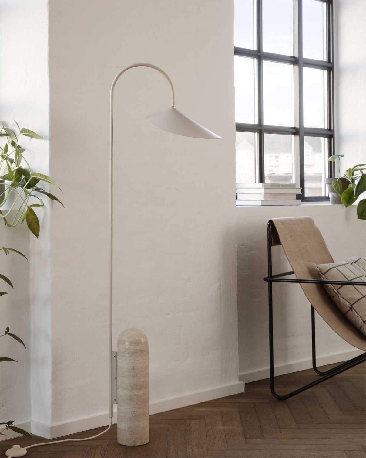 Arum Floor Lamp