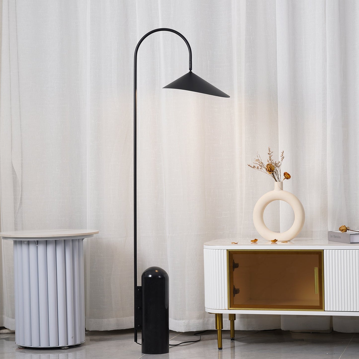 Arum Floor Lamp