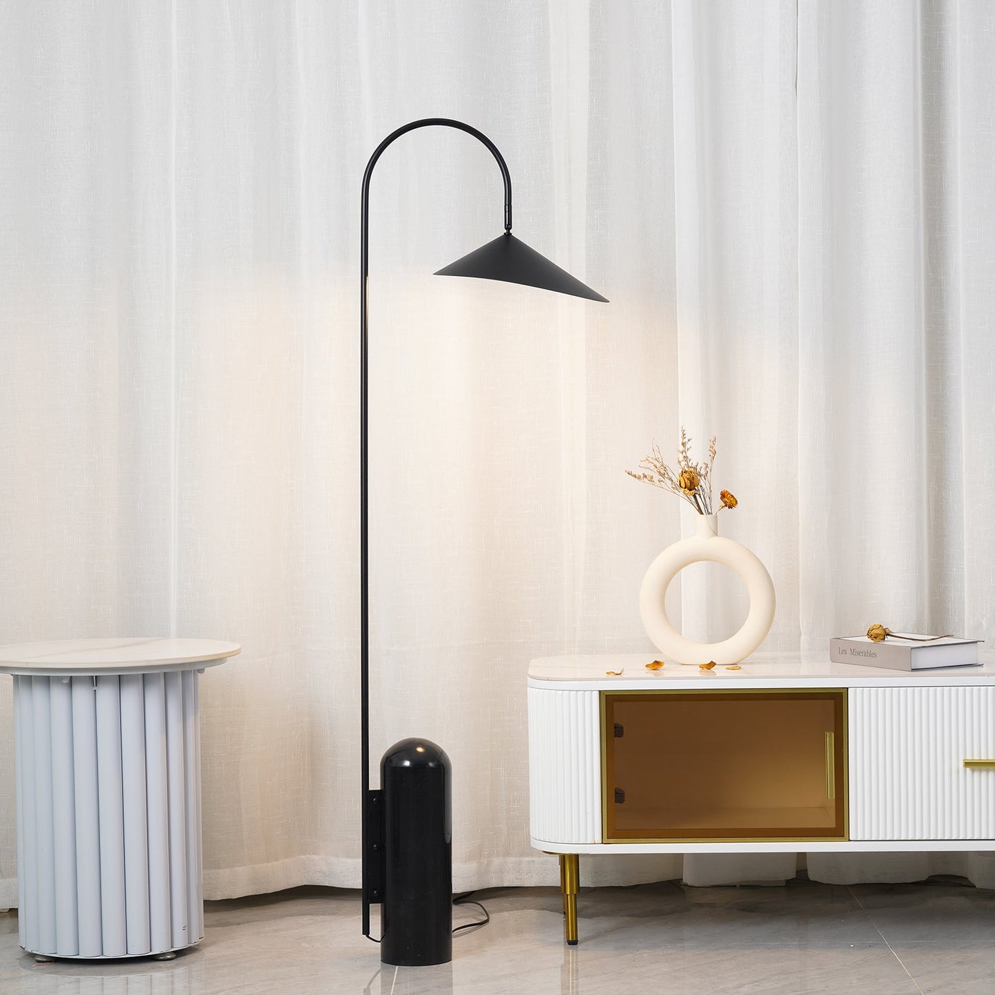 Arum Floor Lamp