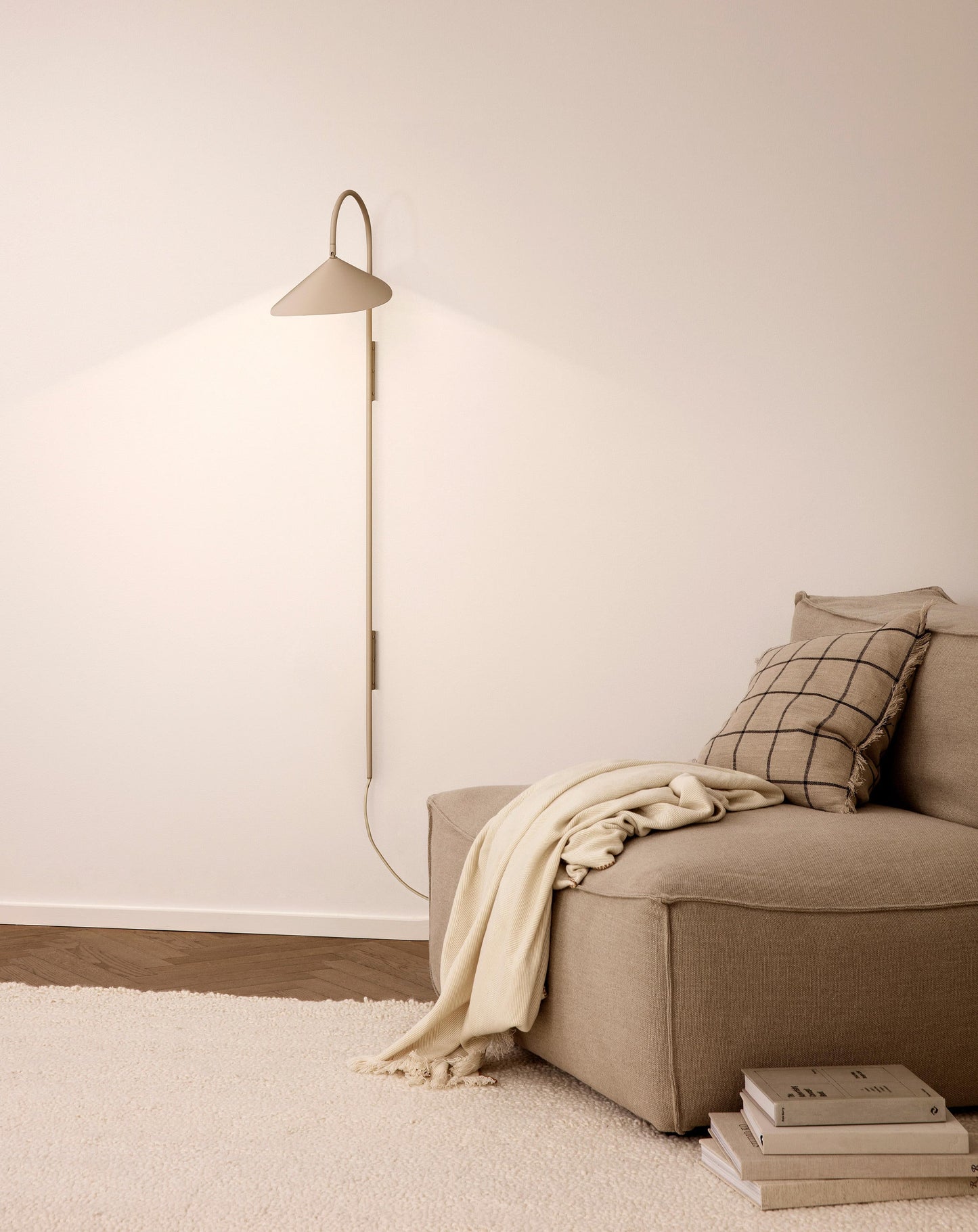 Arum Swivel Wall Lamp