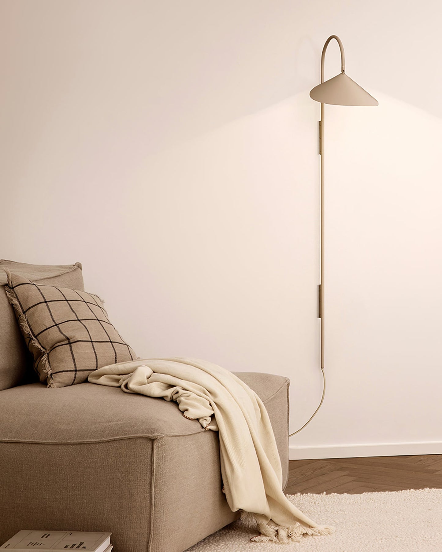 Arum Plug In Wall Lamp