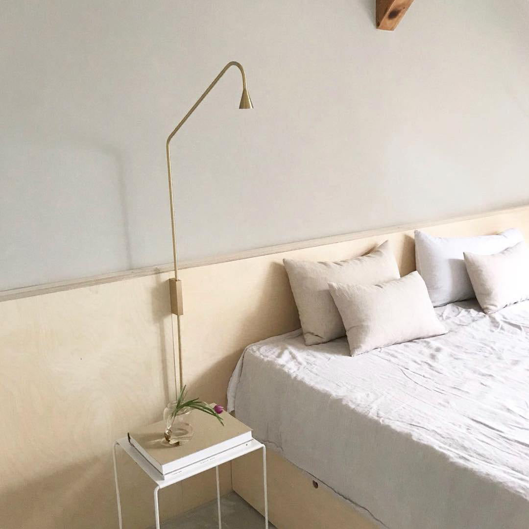 Pureform Stylish Wall Lamp