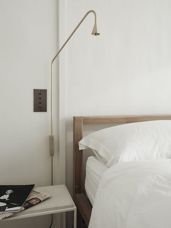 Pureform Stylish Wall Lamp