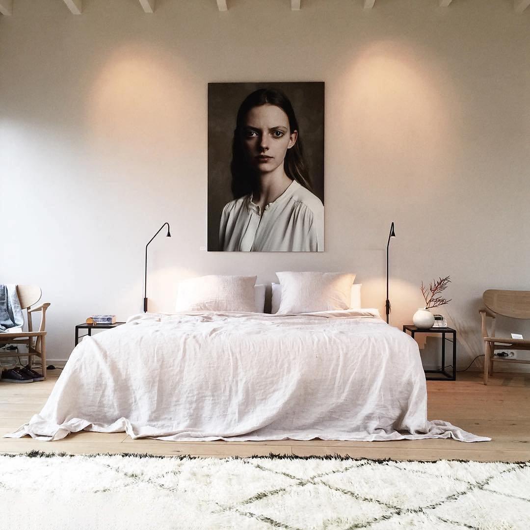 Pureform Stylish Wall Lamp