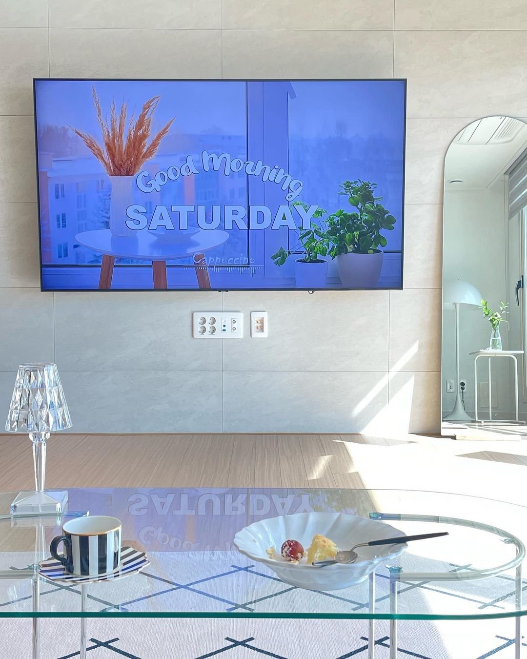 Sparkle Glam Built-in Battery Table Lamp