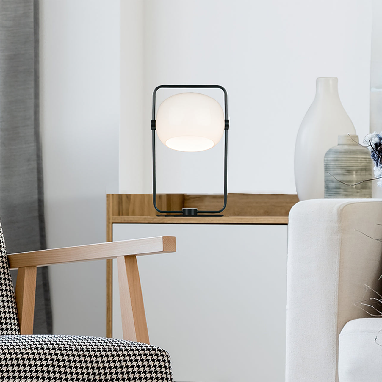 Black Galet Table Lamp