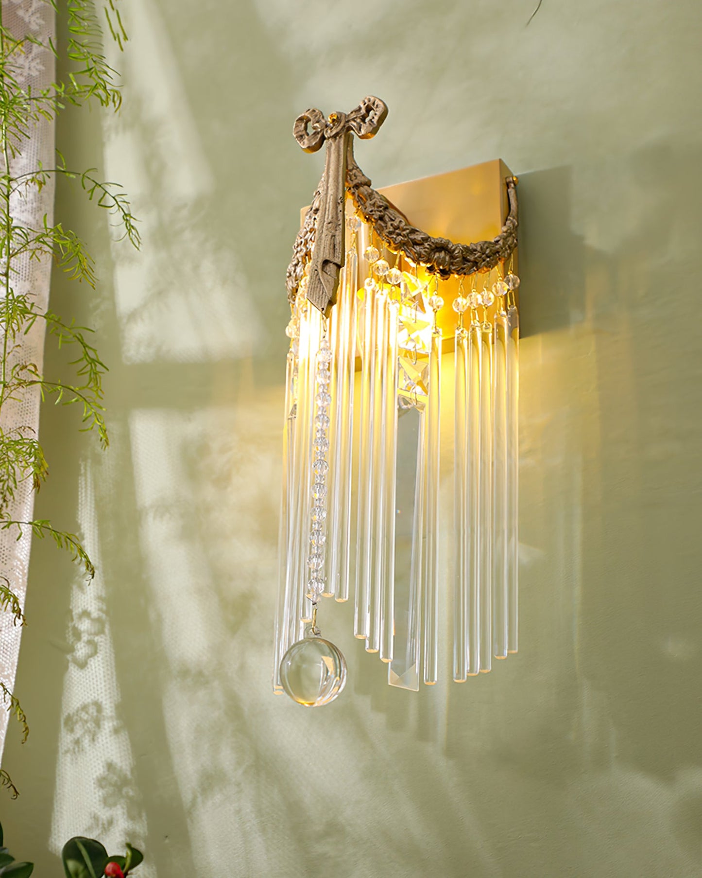 Bow Tie Crystal Wall Lamp