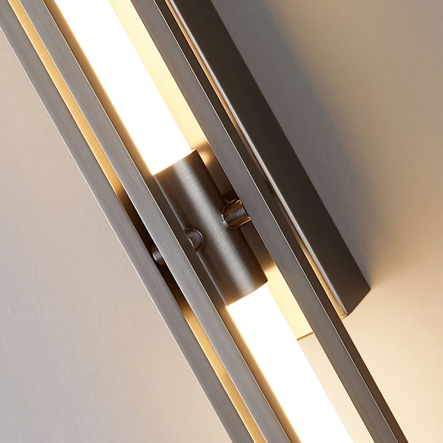 Brass Line Wall Lamp